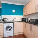 Seaview Oasis - Margate Abode - Sleeps 4