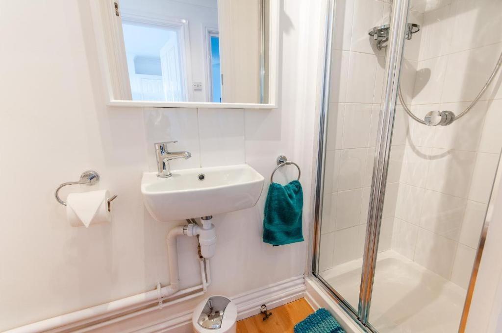 Apartment Seaview Oasis - Abode - Sleeps 4